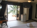 lost-horizon-beach-resort-suite-room-10